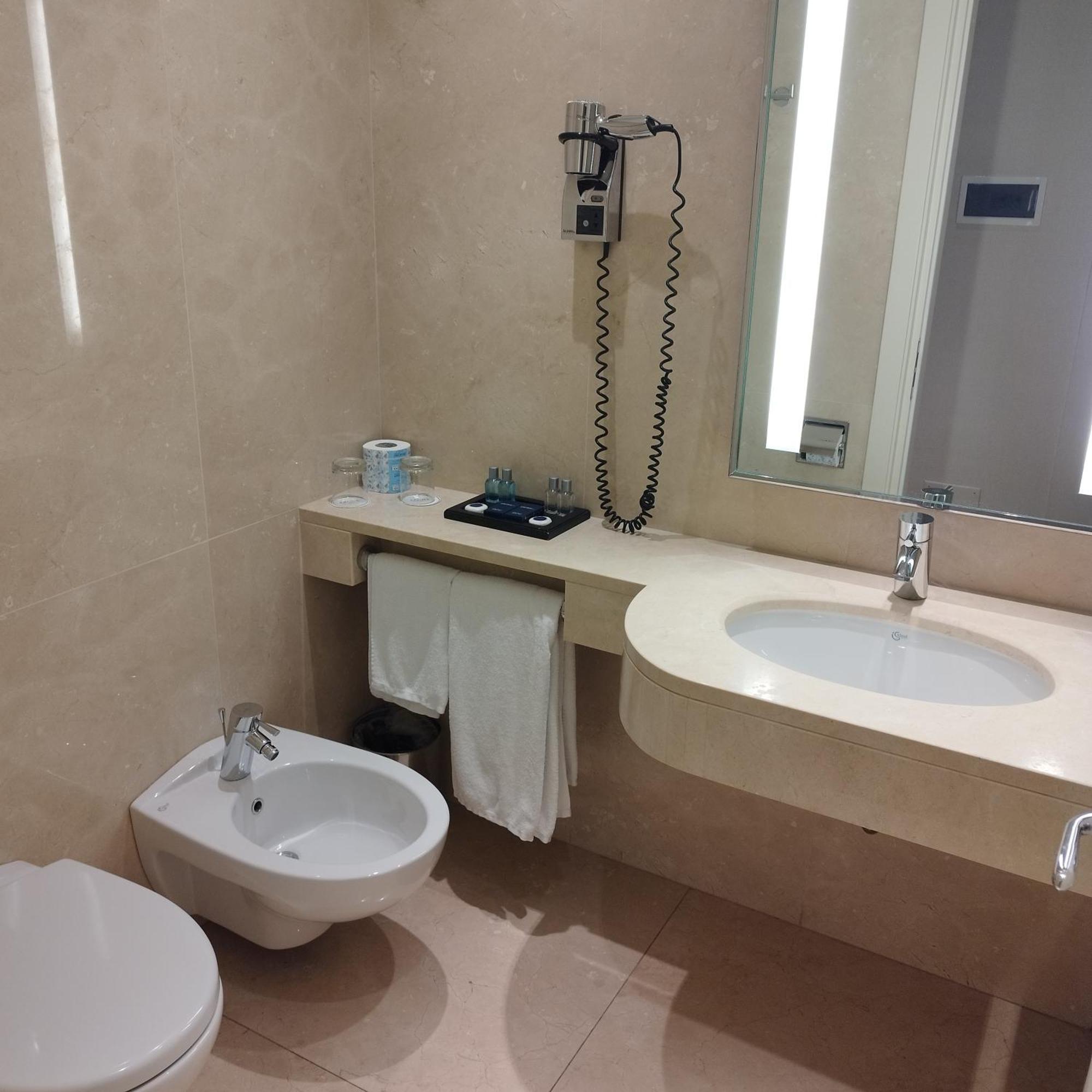 Ergife Palace Hotel Roma Ngoại thất bức ảnh